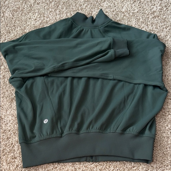 Lululemon track jacket! - Picture 6 of 8